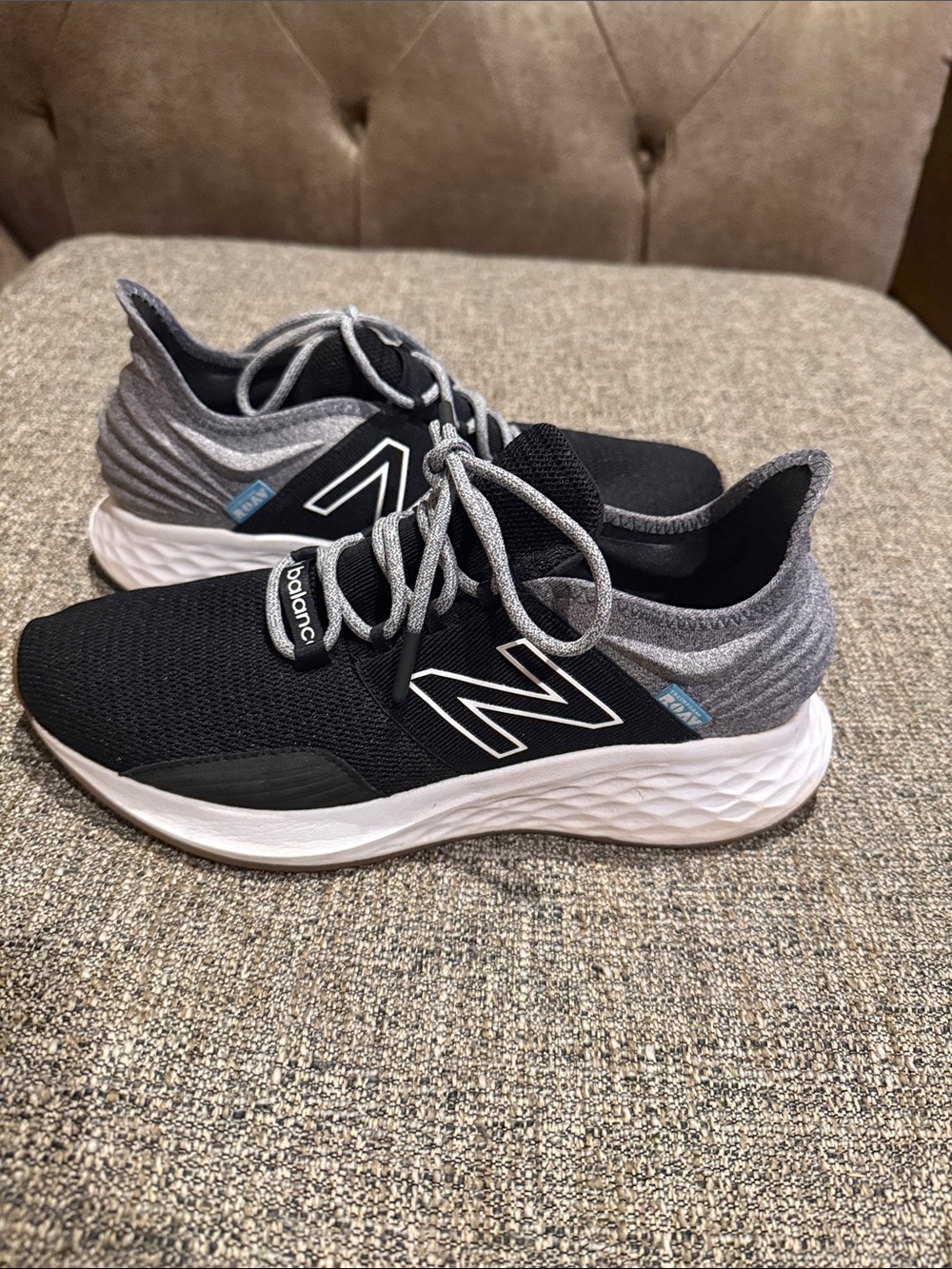 New Balance Fresh Foam ROAV Black & Gray Running Shoes